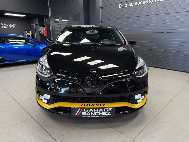 Renault CLIO IV RS18 — photo 4