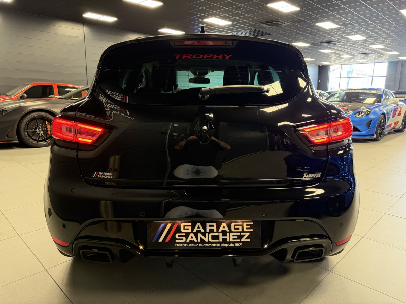 Renault CLIO IV RS18 — photo 5