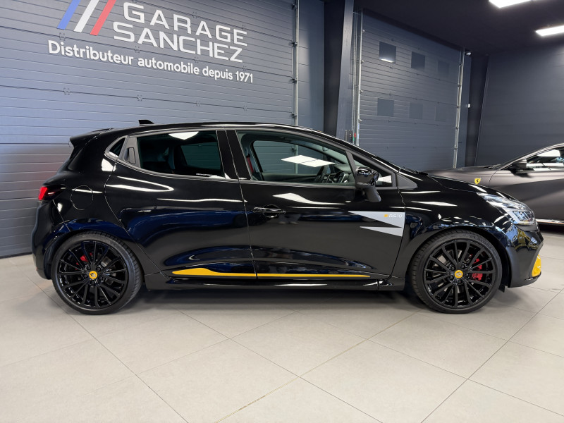 Renault CLIO IV RS18 — photo 6